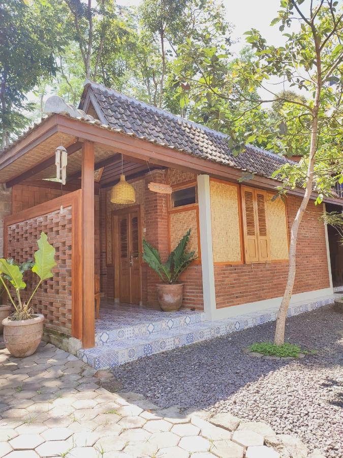 Andung Andung Villa And Resto Banyuwangi  Exterior foto