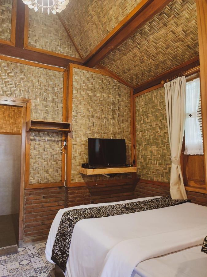 Andung Andung Villa And Resto Banyuwangi  Exterior foto
